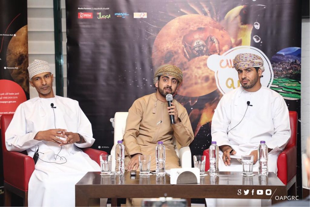 جلسة حوارية في المقهى العلمي بإدارة المعتصم