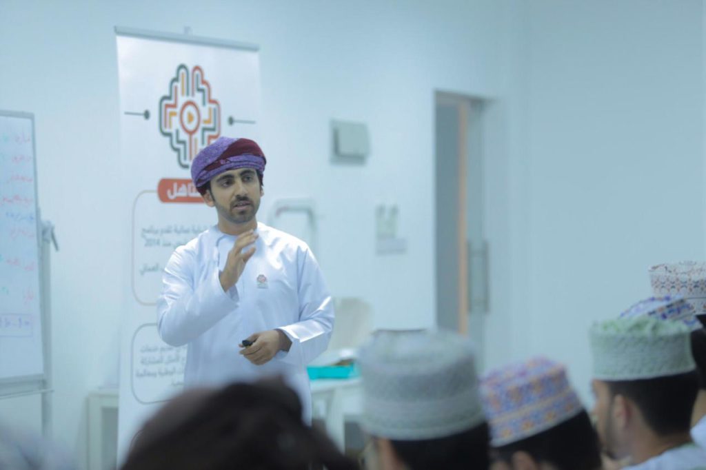 المعتصم يُقدم ورشة عمل عن صناعة المحتوى الإلكتروني