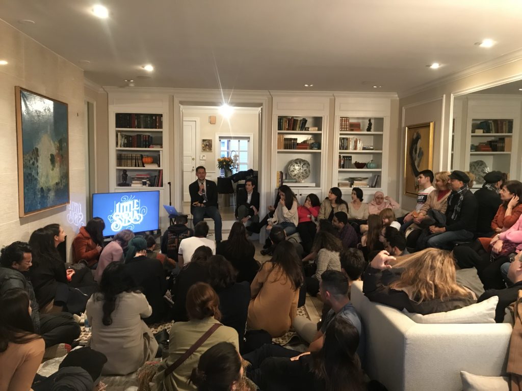 سيلين سمعان تناقش "ما بعد الاستعمار والتصميم والاستدامة" في المجلس الثقافي في مدينة نيويورك، 13 أبريل 2019 (تصوير سلطان)