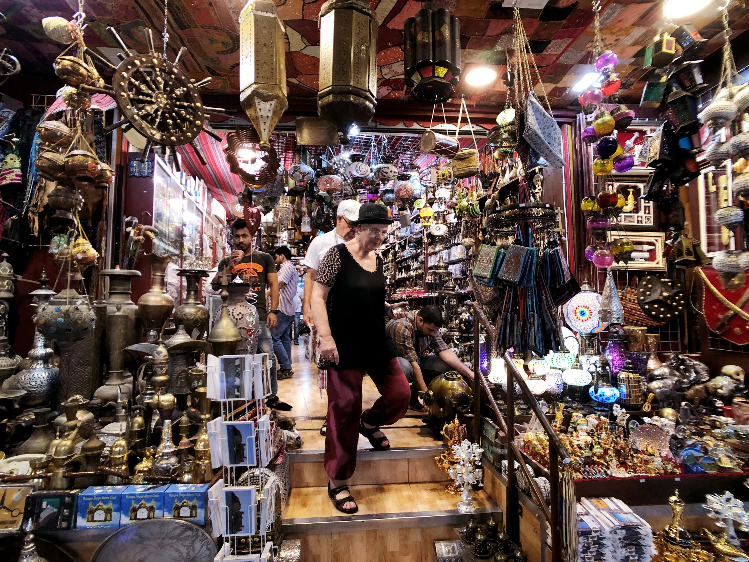 European tourists are seen shopping in a traditional Islamic collectables shop in a local souq in Muscat, Oman, February 12, 2019. (REUTERS/Hamad I Mohammed)
