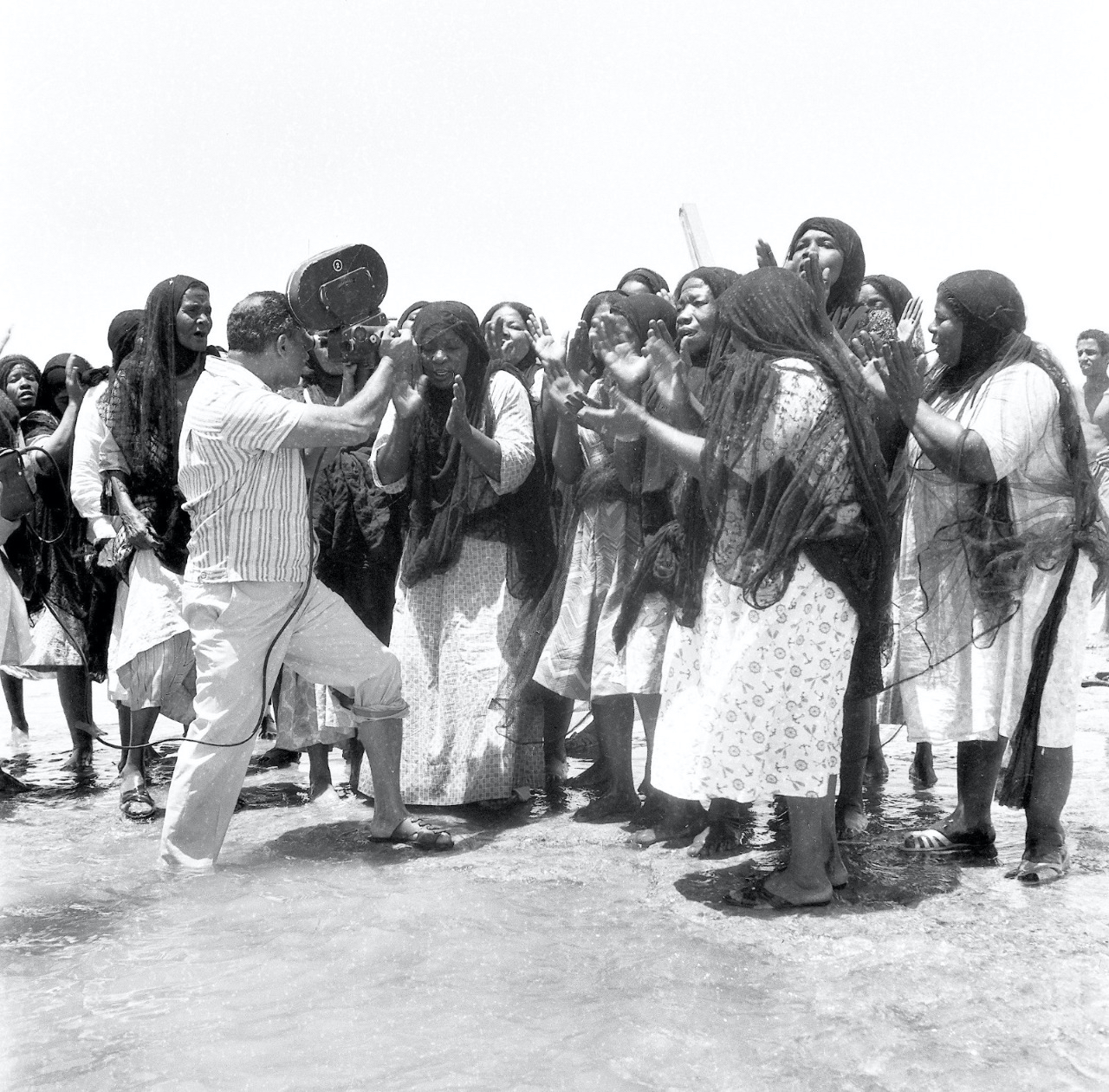 "Filming a dance scene in Bas ya Bahar (Kuwait, 1971)."