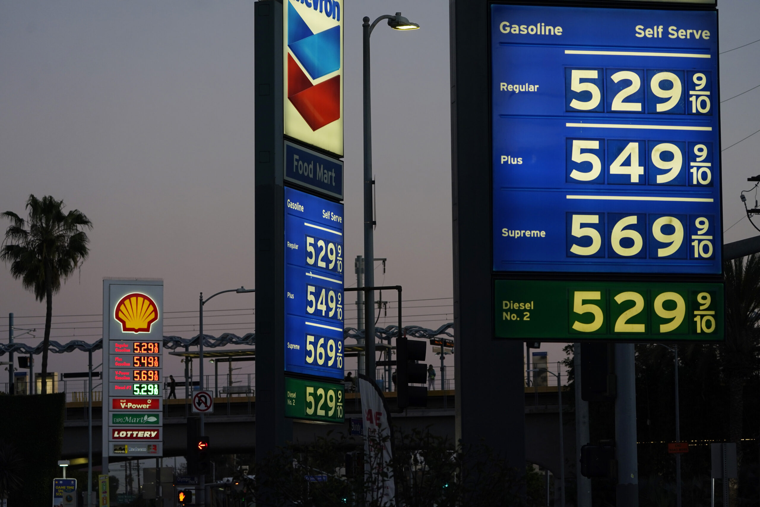 Gas prices are advertised at over five dollars a gallon, Los Angeles, California, Feb. 28. (AP Photo/Marcio Jose Sanchez)