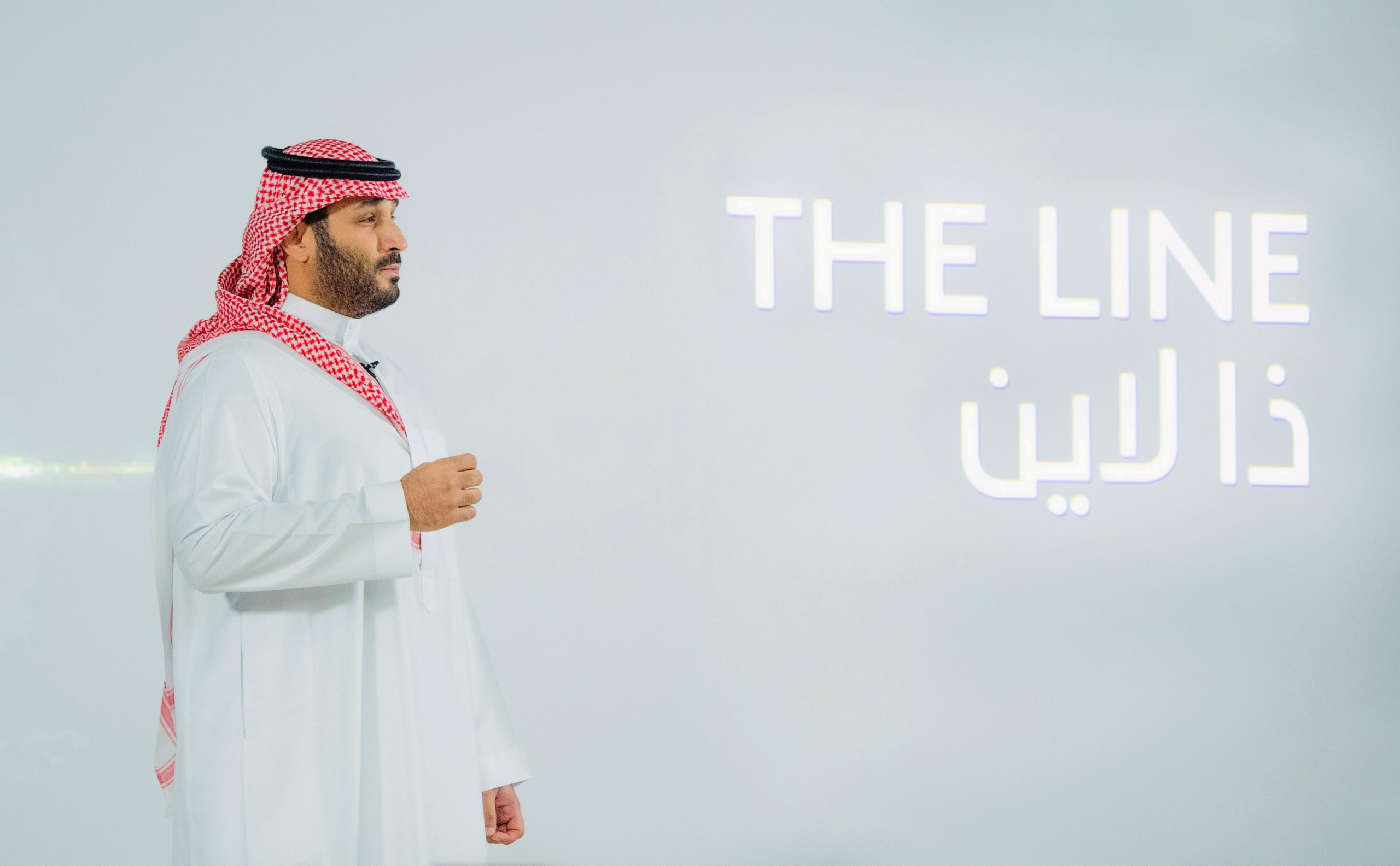 Saudi Crown Prince Mohammed Bin Salman announces a zero-carbon city called 'The Line' to be built at NEOM in northwestern Saudi Arabia, January 10. (Bandar Algaloud/Courtesy of Saudi Royal Court/Handout via REUTERS)