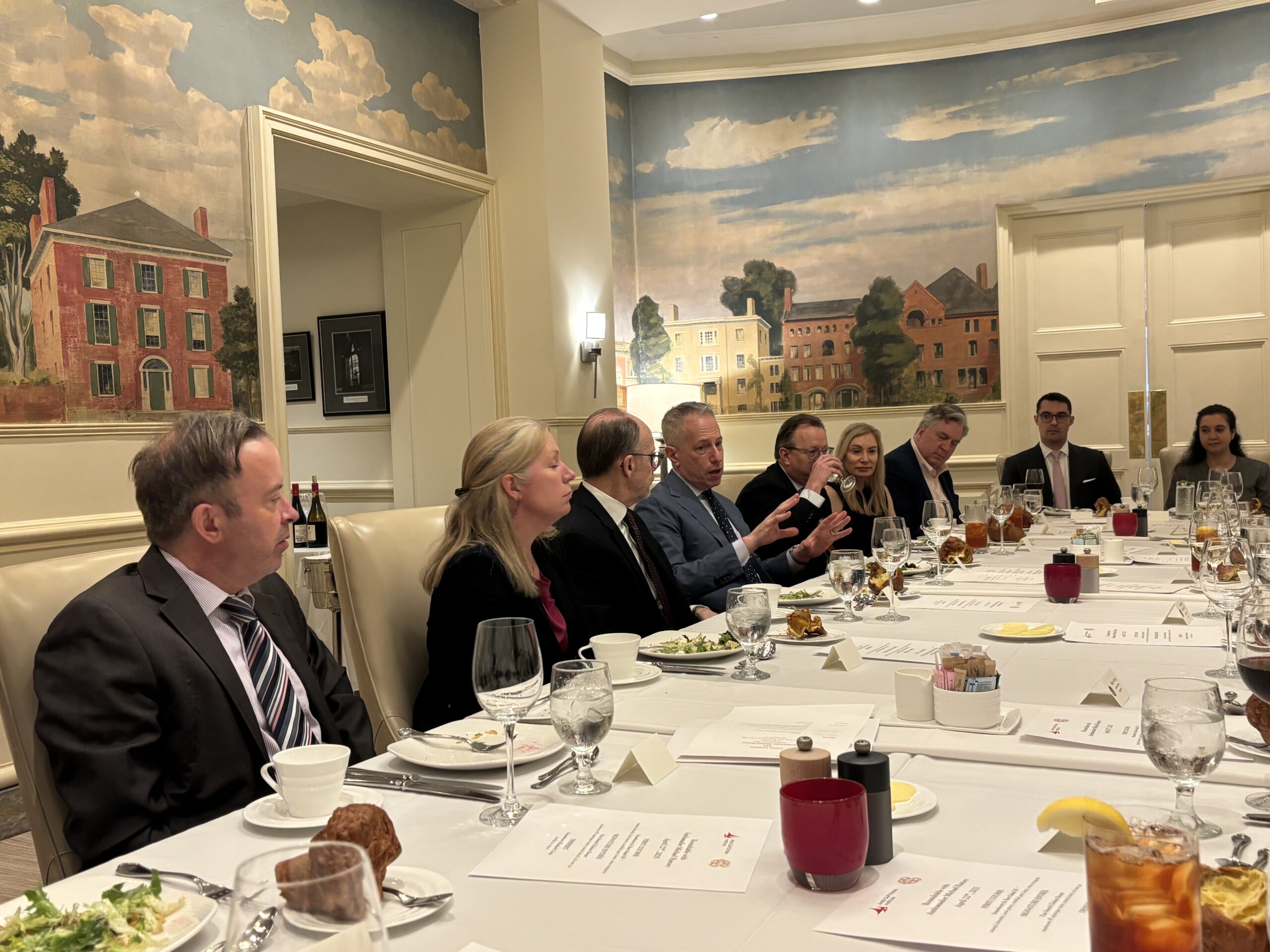 Ambassador Michael Ratney delivers remarks at the luncheon. (Credit: AGSIW)