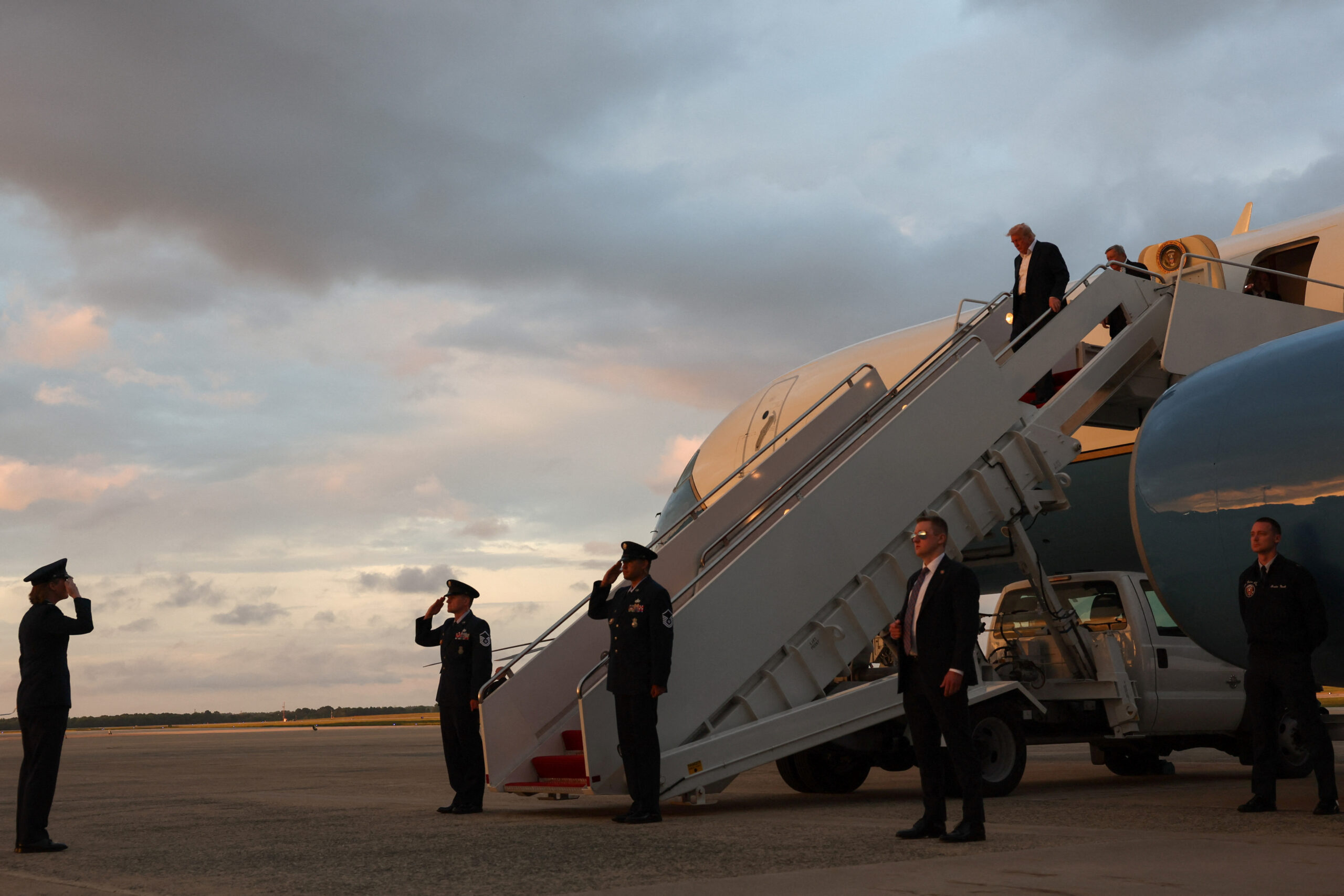 U.S. President Donald J. Trump exits Air Force One upon arriving at Joint Base Andrews in Maryland, May 4. (REUTERS/Leah Millis)