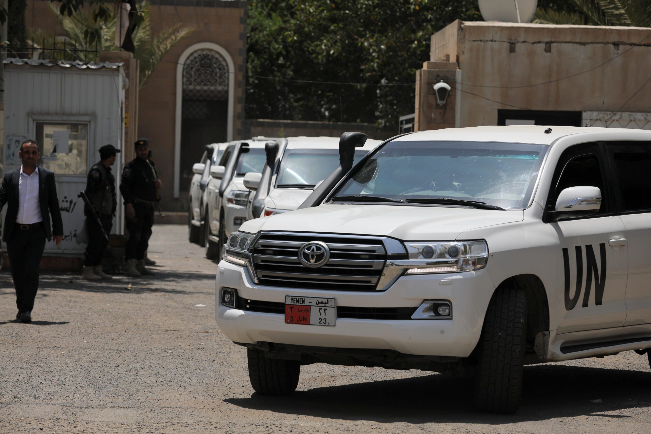 The convoy of the United Nations envoy for Yemen, Hans Grundberg, leaves Sanaa Airport in Sanaa, Yemen, April 11, 2022. (REUTERS/Khaled Abdullah)