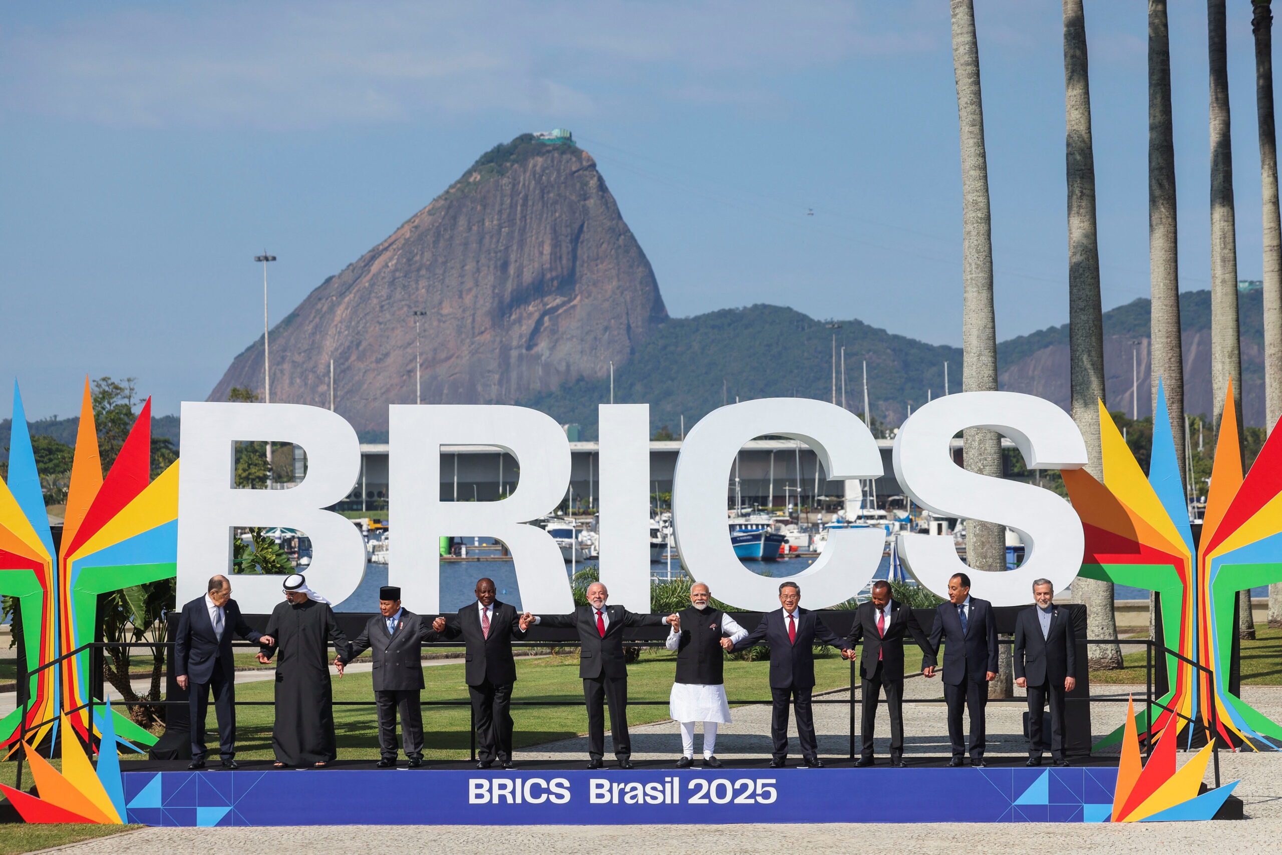 Crown Prince of Abu Dhabi Khaled bin Mohammed bin Zayed al-Nahyan poses with presidents, prime ministers, and foreign ministers during the BRICS Summit in Rio de Janeiro, Brazil July 6. (REUTERS/Pilar Olivares)